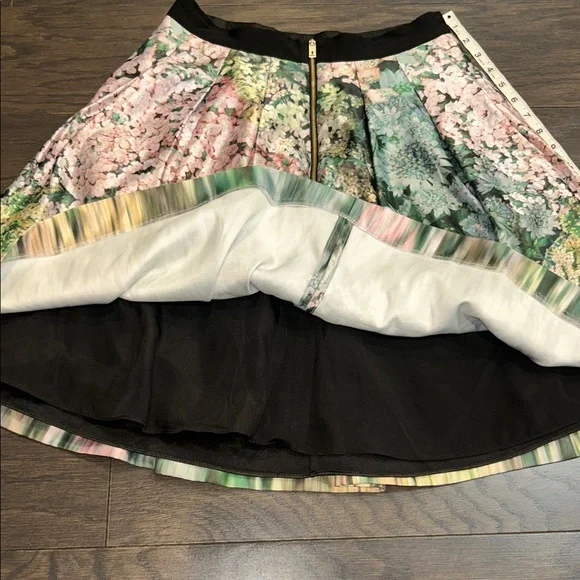 Ted Baker Black and Pink Garment - Picture 7 of 7